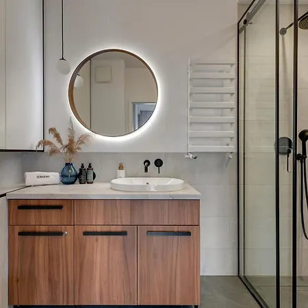 Kochanowskiego Lovely By Downtown Lägenhet Gdańsk